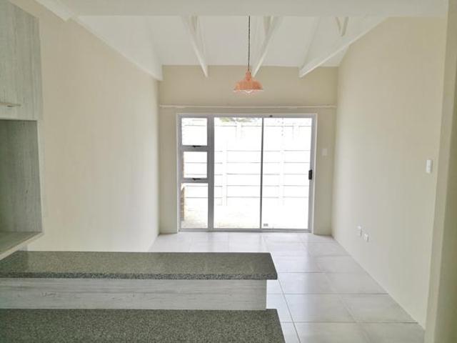 2 Bedroom Townhouse in Overbaakens