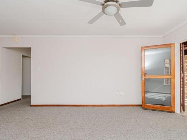 2 Bedroom Townhouse in Ontdekkerspark