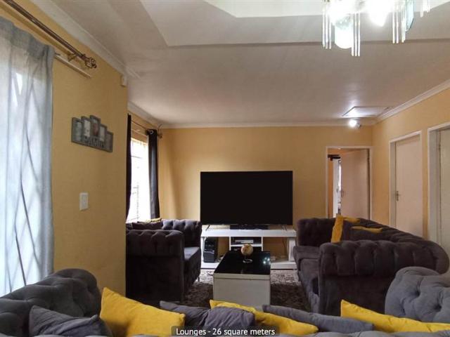 2 Bedroom Townhouse in Ormonde