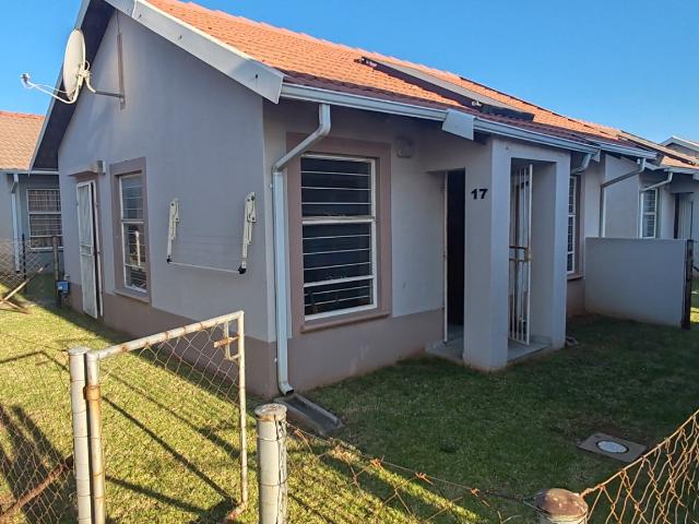 2 Bedroom Townhouse in Aureus