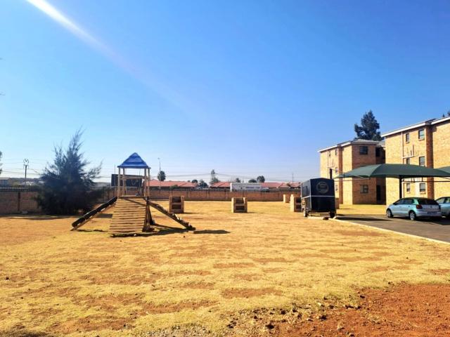 2 Bedroom Townhouse in Albertsdal