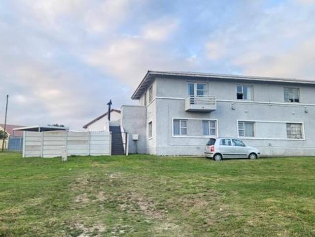 2 Bedroom Townhouse in Algoa Park