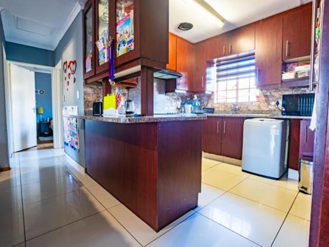 2 Bedroom Townhouse in Allens Nek