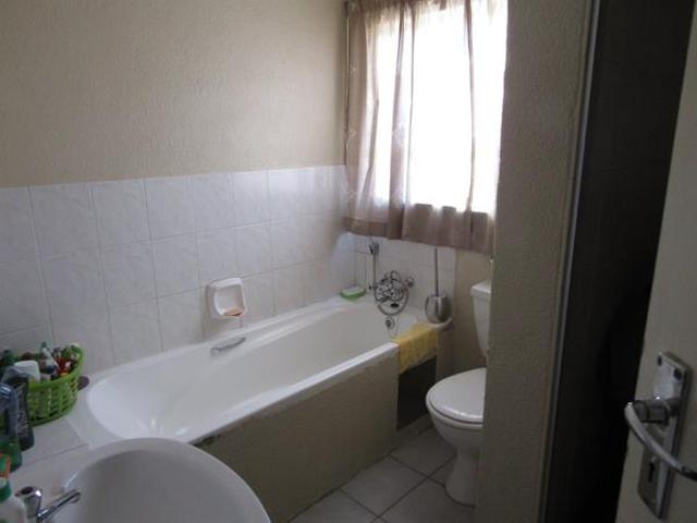 2 Bedroom Townhouse in Allens Nek
