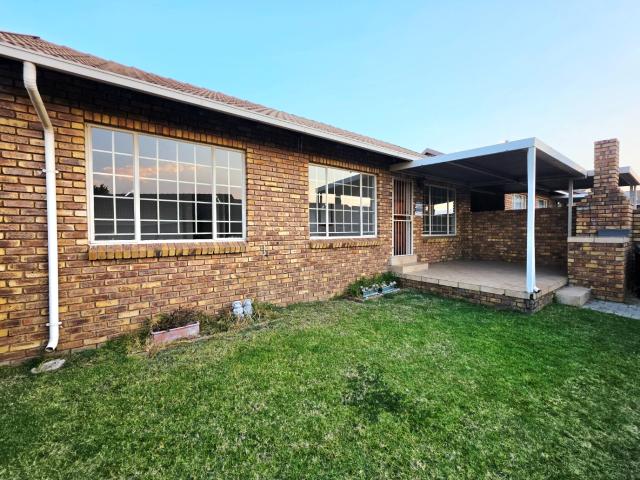 2 Bedroom Townhouse in Amberfield Crest