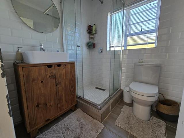 2 Bedroom Townhouse in Aston Bay