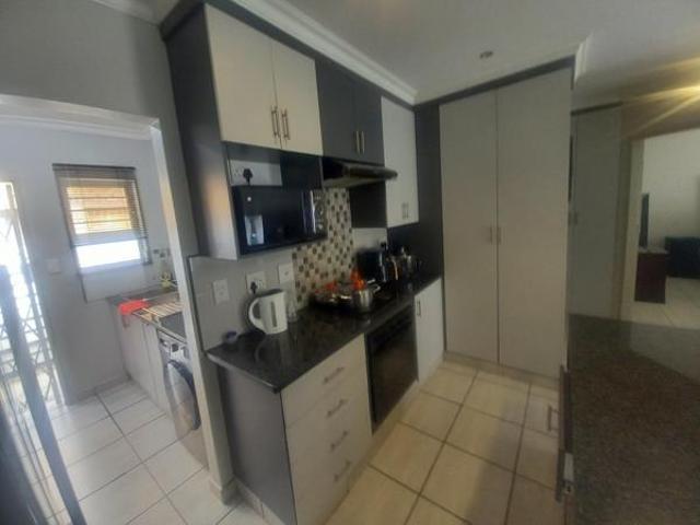 2 Bedroom Townhouse in Bult West