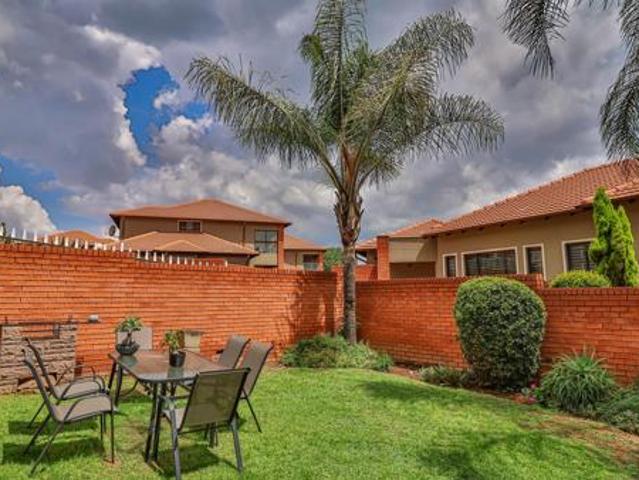 2 Bedroom Townhouse in Bassonia
