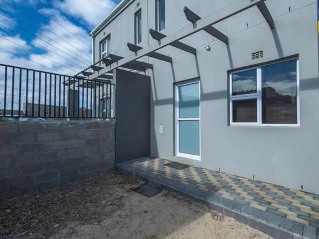 2 Bedroom Townhouse in Bardale Village