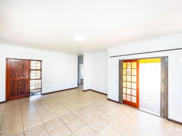 2 Bedroom Townhouse in Beacon Bay