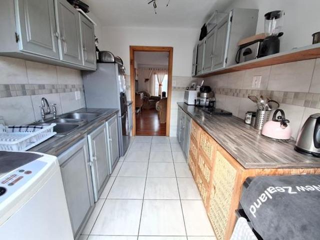 2 Bedroom Townhouse in Beacon Bay