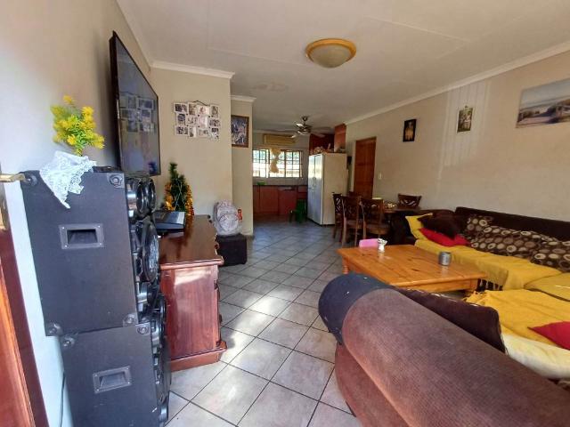 2 Bedroom Townhouse in Bela Warmbaths