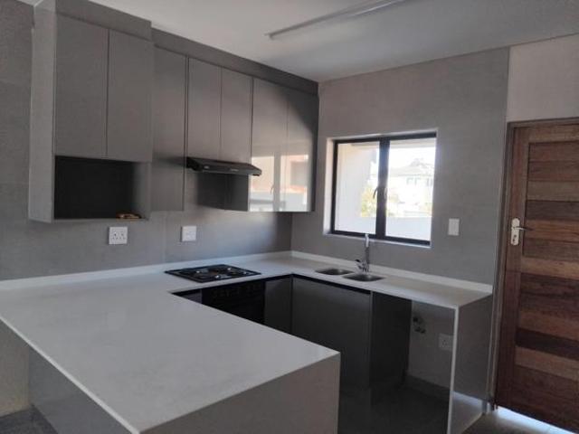 2 Bedroom Townhouse in Bendor