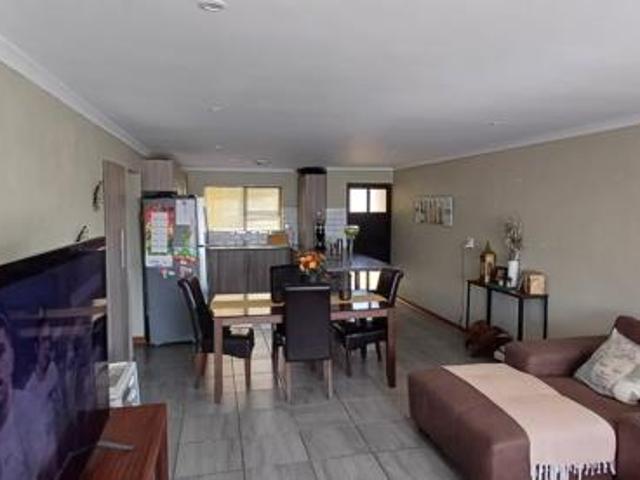 2 Bedroom Townhouse in Bethlehem Central