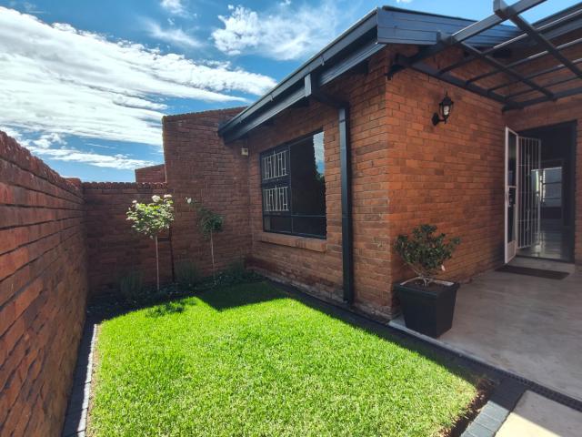 2 Bedroom Townhouse in Bethlehem Central