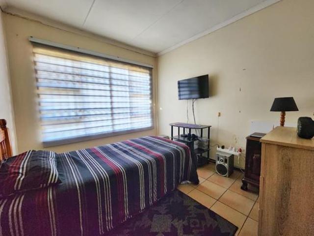 2 Bedroom Townhouse in Bisley