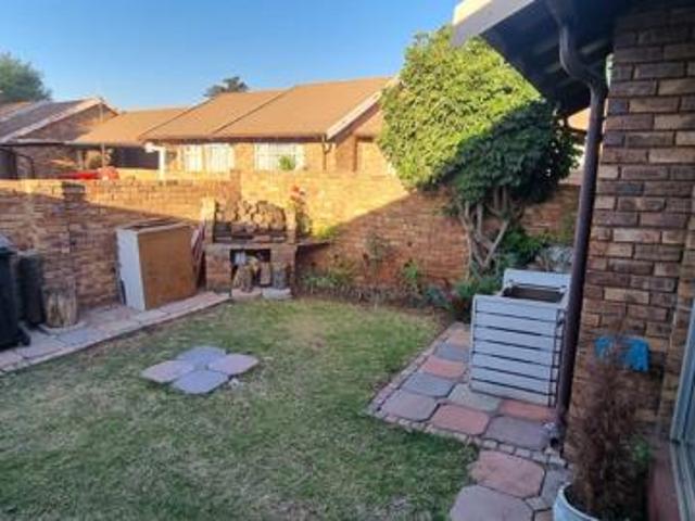 2 Bedroom Townhouse in Birch Acres