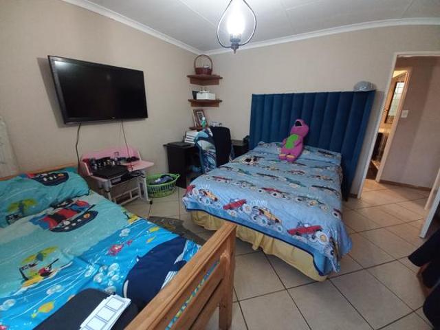 2 Bedroom Townhouse in Birchleigh