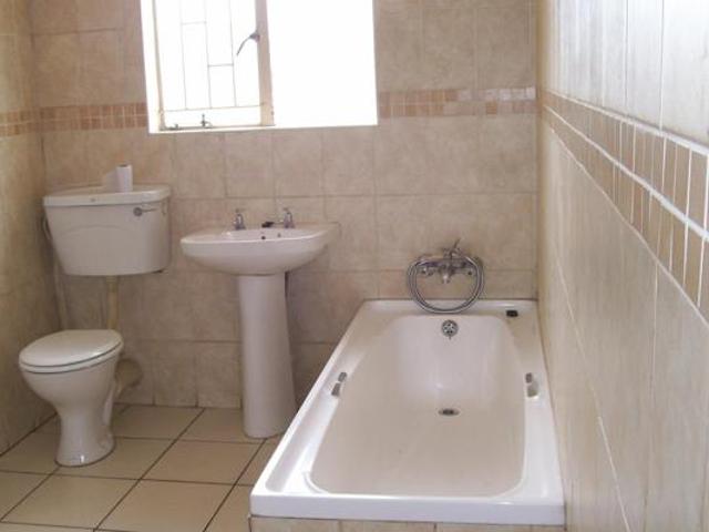 2 Bedroom Townhouse in Boksburg Central
