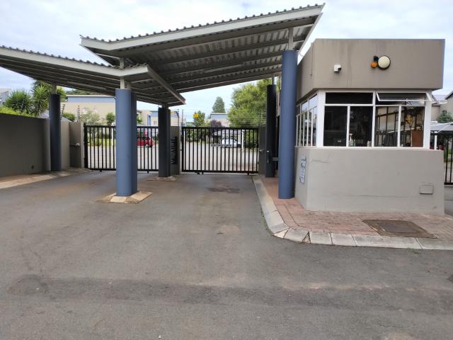 2 Bedroom Townhouse in Brentwood Park