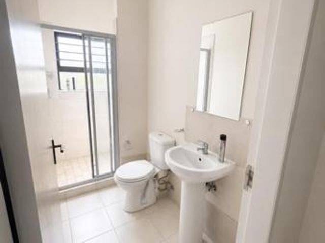 2 Bedroom Townhouse in Brentwood Park