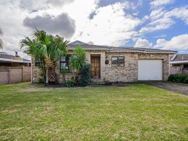 2 Bedroom Townhouse in Brentwood Park