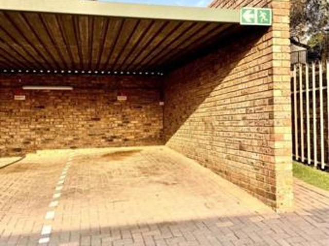 2 Bedroom Townhouse in Breaunanda