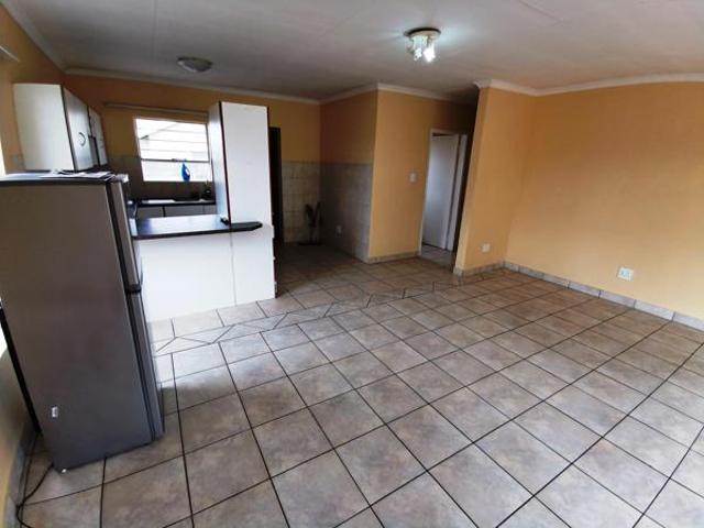 2 Bedroom Townhouse in Brits Central