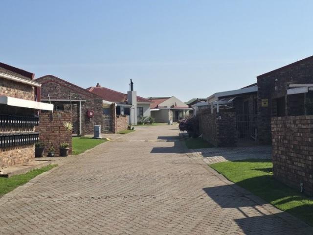 2 Bedroom Townhouse in C Place