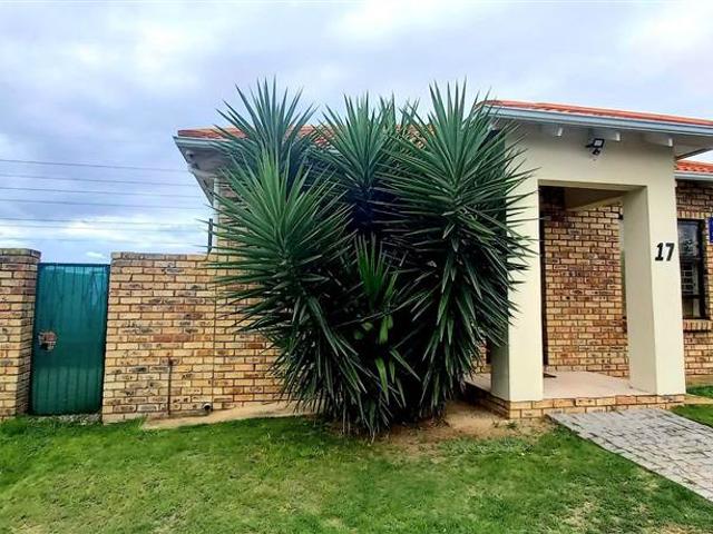 2 Bedroom Townhouse in Campher Park