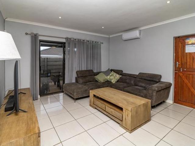 2 Bedroom Townhouse in Campher Park