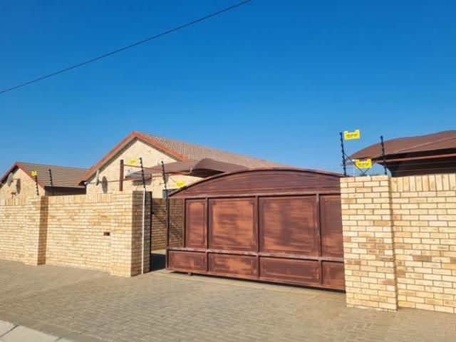 2 Bedroom Townhouse in Cassandra