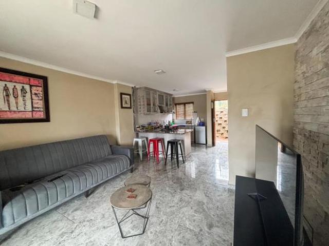 2 Bedroom Townhouse in Caversham Glen