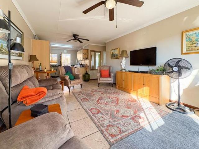 2 Bedroom Townhouse in Centurion Central