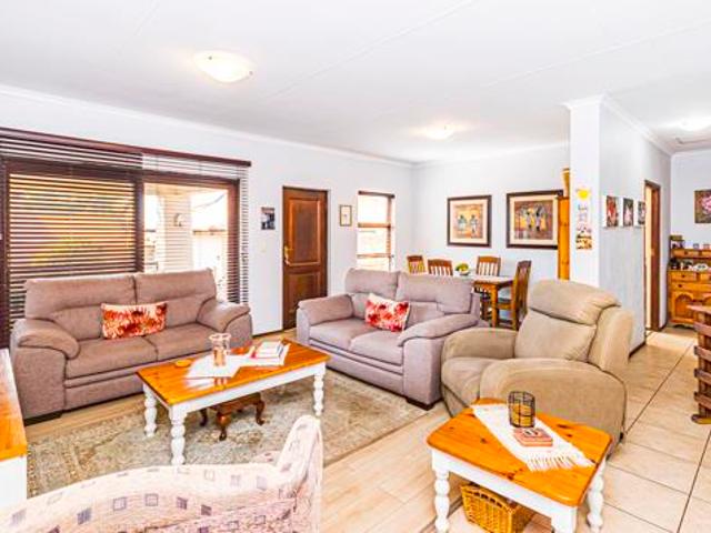 2 Bedroom Townhouse in Chancliff Ridge