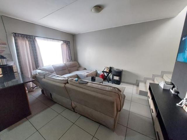 2 Bedroom Townhouse in Claremont