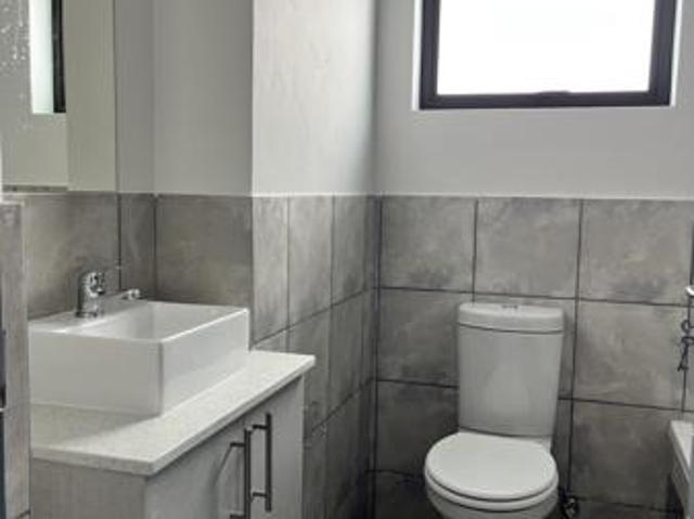 2 Bedroom Townhouse in Clubview