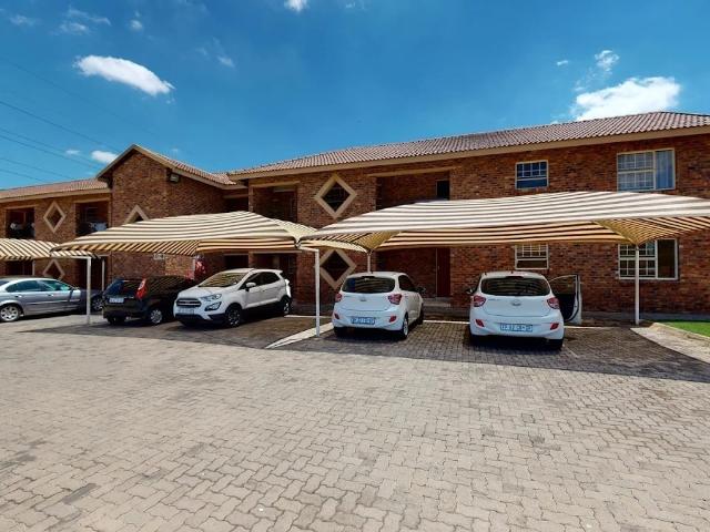 2 Bedroom Townhouse in Crystal Park