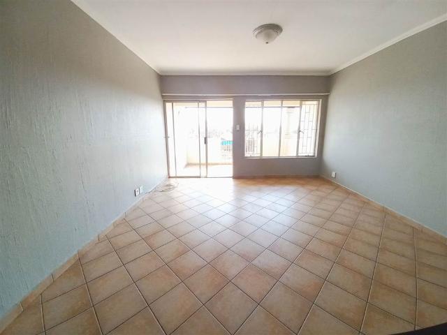 2 Bedroom Townhouse in Dalpark Ext 1