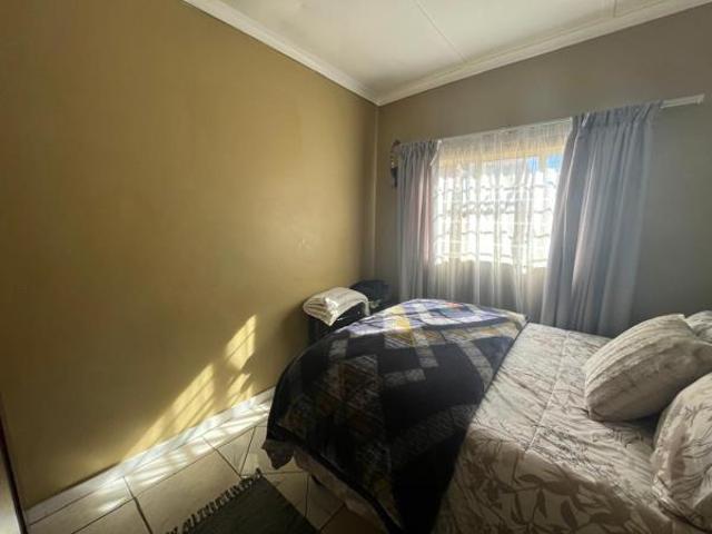 2 Bedroom Townhouse in Diamant Park