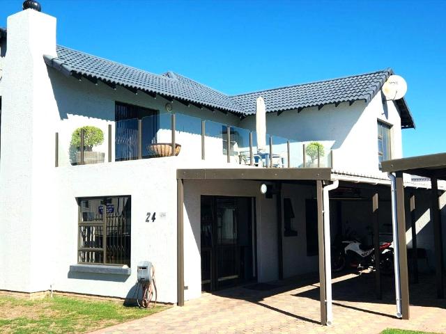 2 Bedroom Townhouse in Diaz Beach
