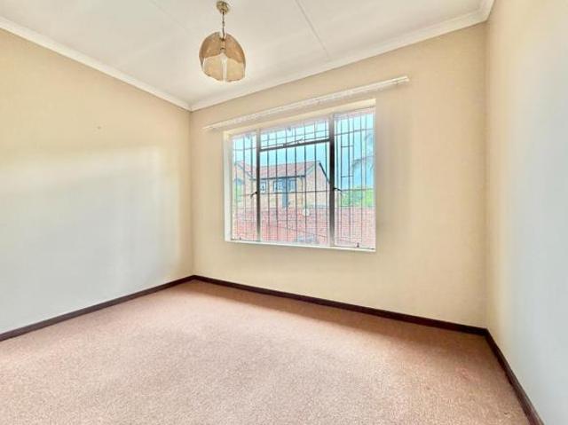 2 Bedroom Townhouse in Die Hoewes