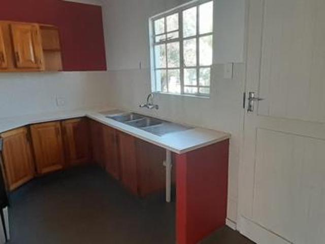 2 Bedroom Townhouse in Die Hoewes