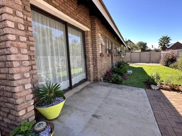 2 Bedroom Townhouse in Die Rand