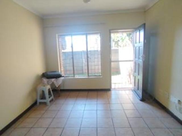 2 Bedroom Townhouse in Doornpoort