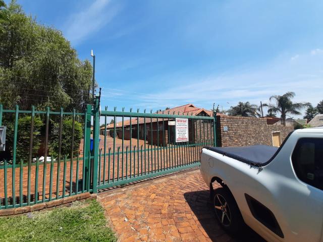 2 Bedroom Townhouse in Doornpoort
