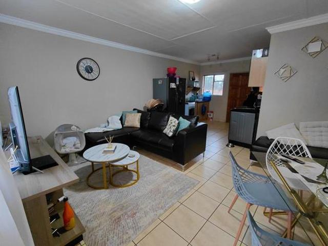 2 Bedroom Townhouse in Doringkruin
