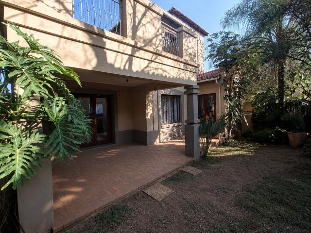 2 Bedroom Townhouse in Douglasdale