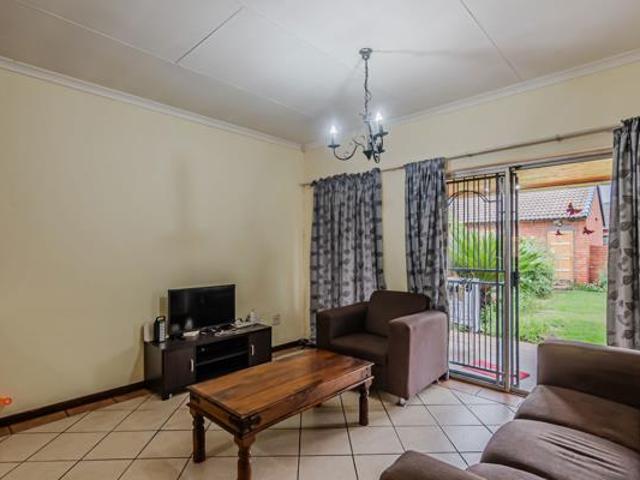 2 Bedroom Townhouse in Eco Park Estate