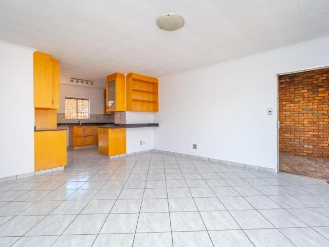 2 Bedroom Townhouse in Elarduspark